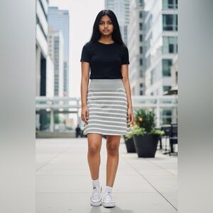 Lolë, Grey & White Striped A-Line Skirt, Organic Cotton, Size M